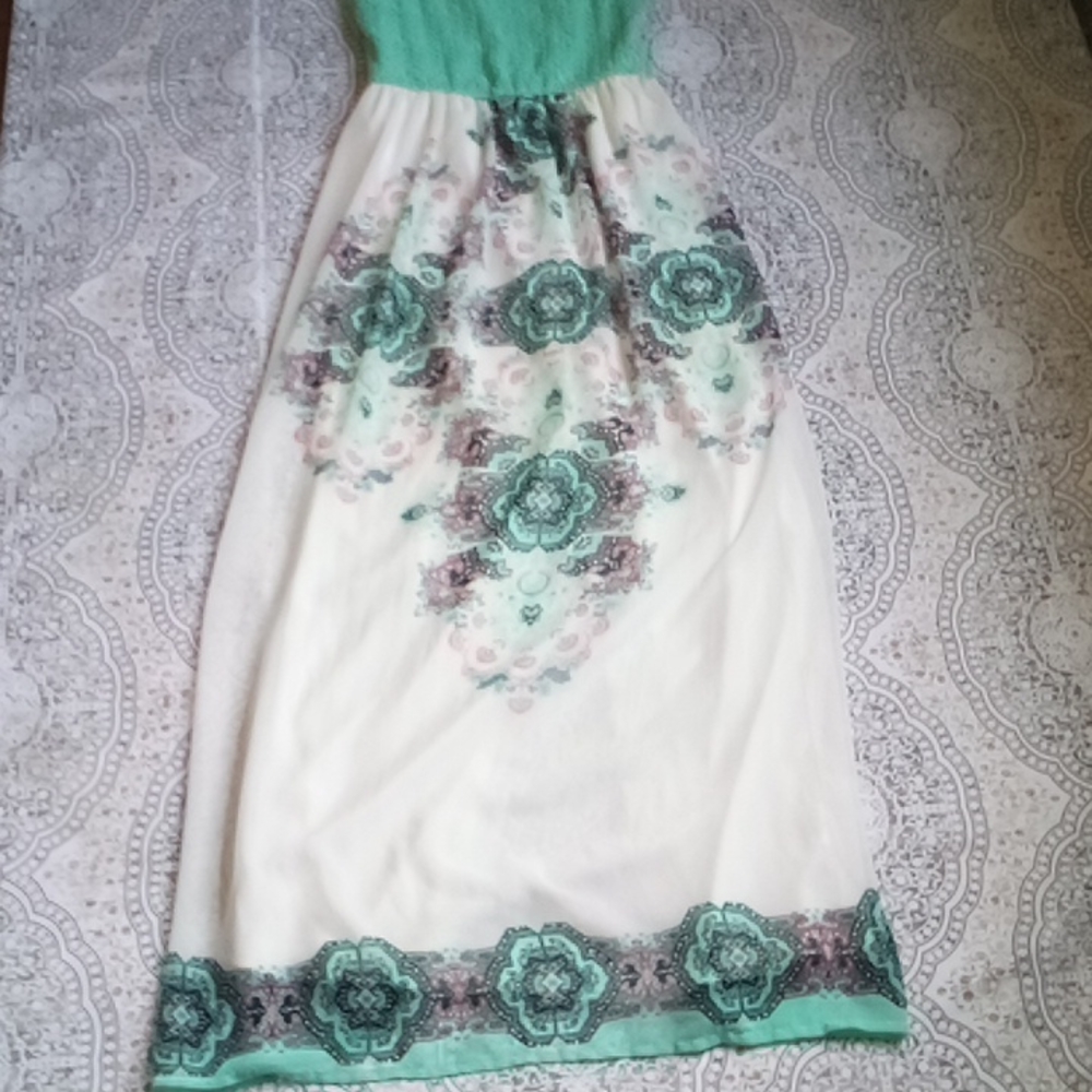 Lily Rose XS Maxi Dress - Picture 7 of 16